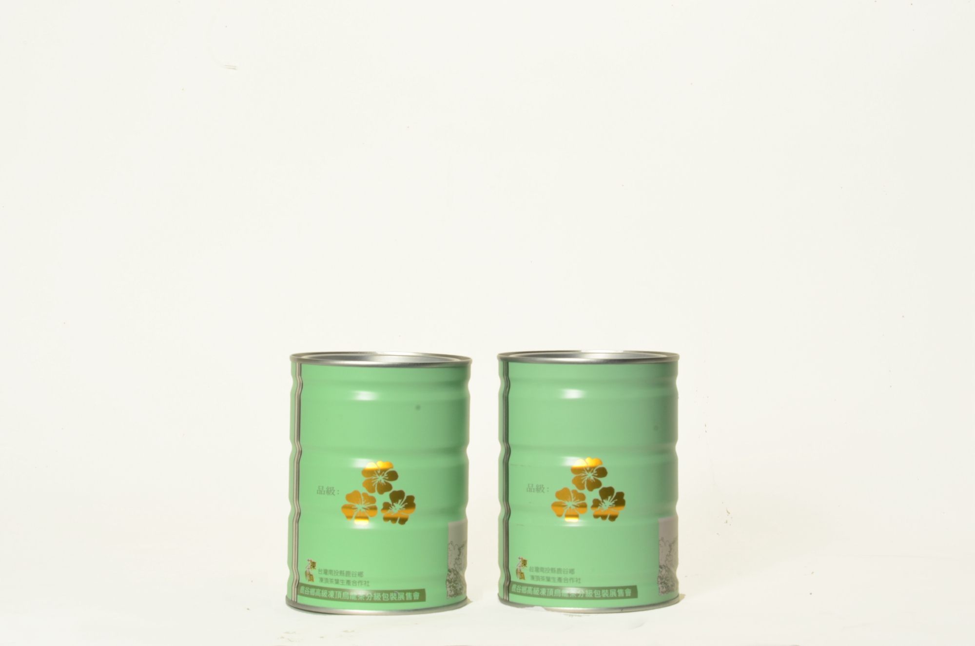 2022烏龍種組 春茶（三朵梅花 / 焙火）已售出 1235件 內容量：600g (300g x 2罐 /盒)